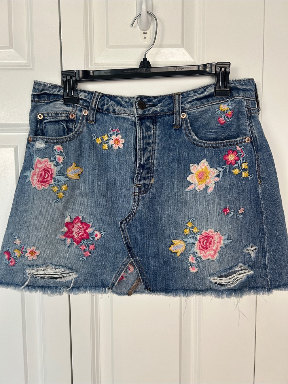 American Eagle Denim Floral Embroidered Mini Skirt - Blue Size 10